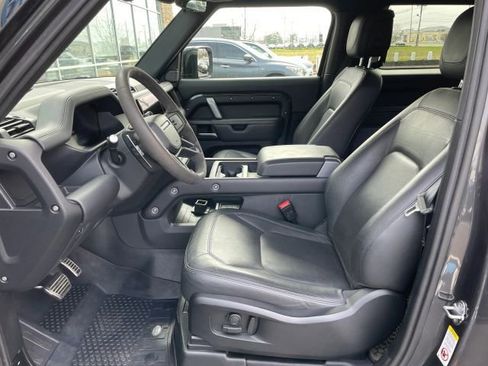 Used 2023 Land Rover Defender 90 V8 AWD/4WD image 18