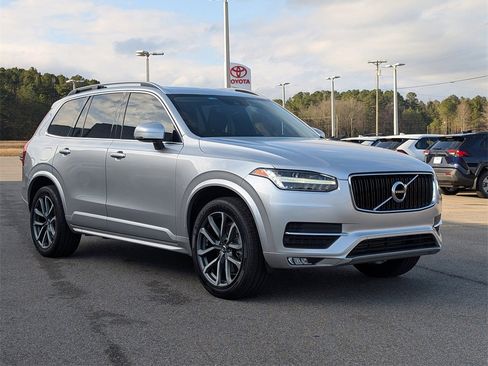 Used 2019 Volvo XC90 T6 Momentum w/ Protection Package Premier image 7