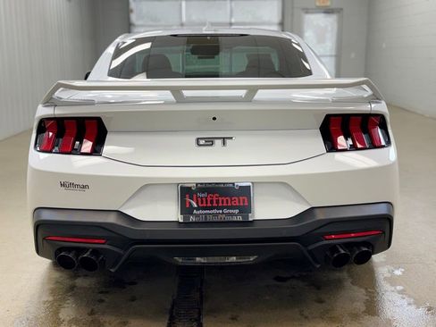 Used 2025 Ford Mustang GT w/ GT Performance Package RWD image 5
