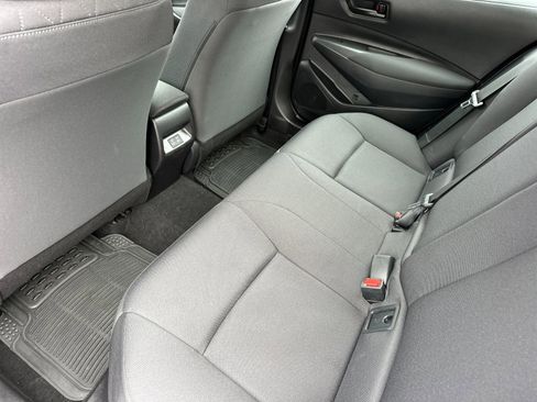 Used 2025 Toyota Corolla LE image 11