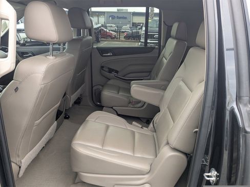 Used 2020 GMC Yukon XL SLT w/ HD Trailering Package image 15