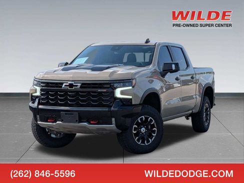 Used 2022 Chevrolet Silverado 1500 ZR2 w/ Technology Package AWD/4WD image 1