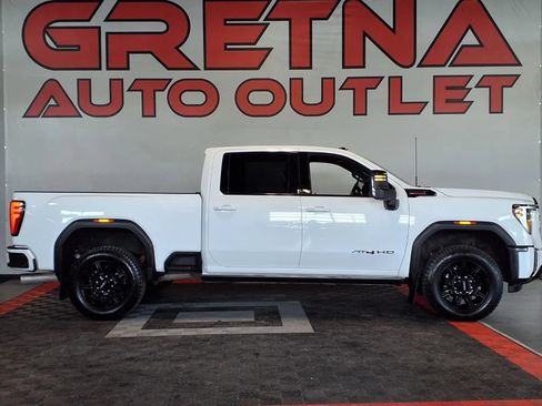 Used 2024 GMC Sierra 2500 AT4 w/ AT4 Premium Plus Package AWD/4WD image 1