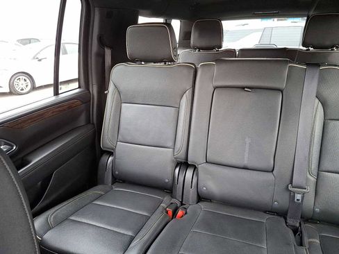 Used 2024 Chevrolet Suburban Premier image 13