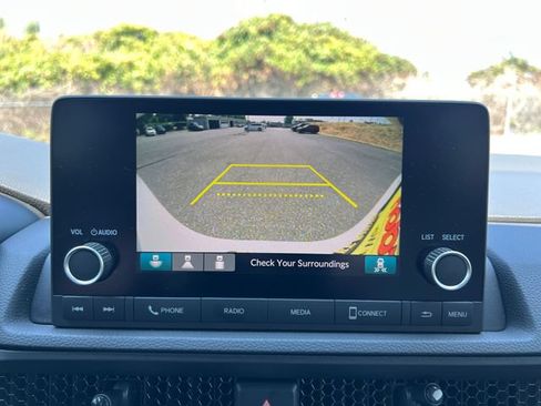Used 2025 Honda CR-V EX image 23