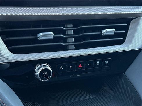 New 2026 Ford Explorer Active image 19