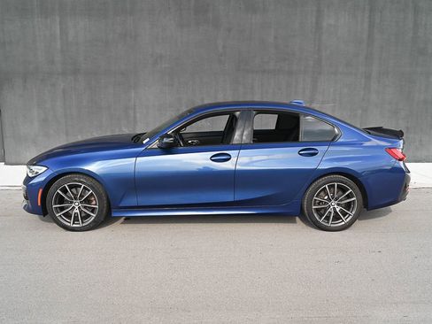 Used 2022 BMW 330i Sedan w/ Driving Assistance Package RWD image 9