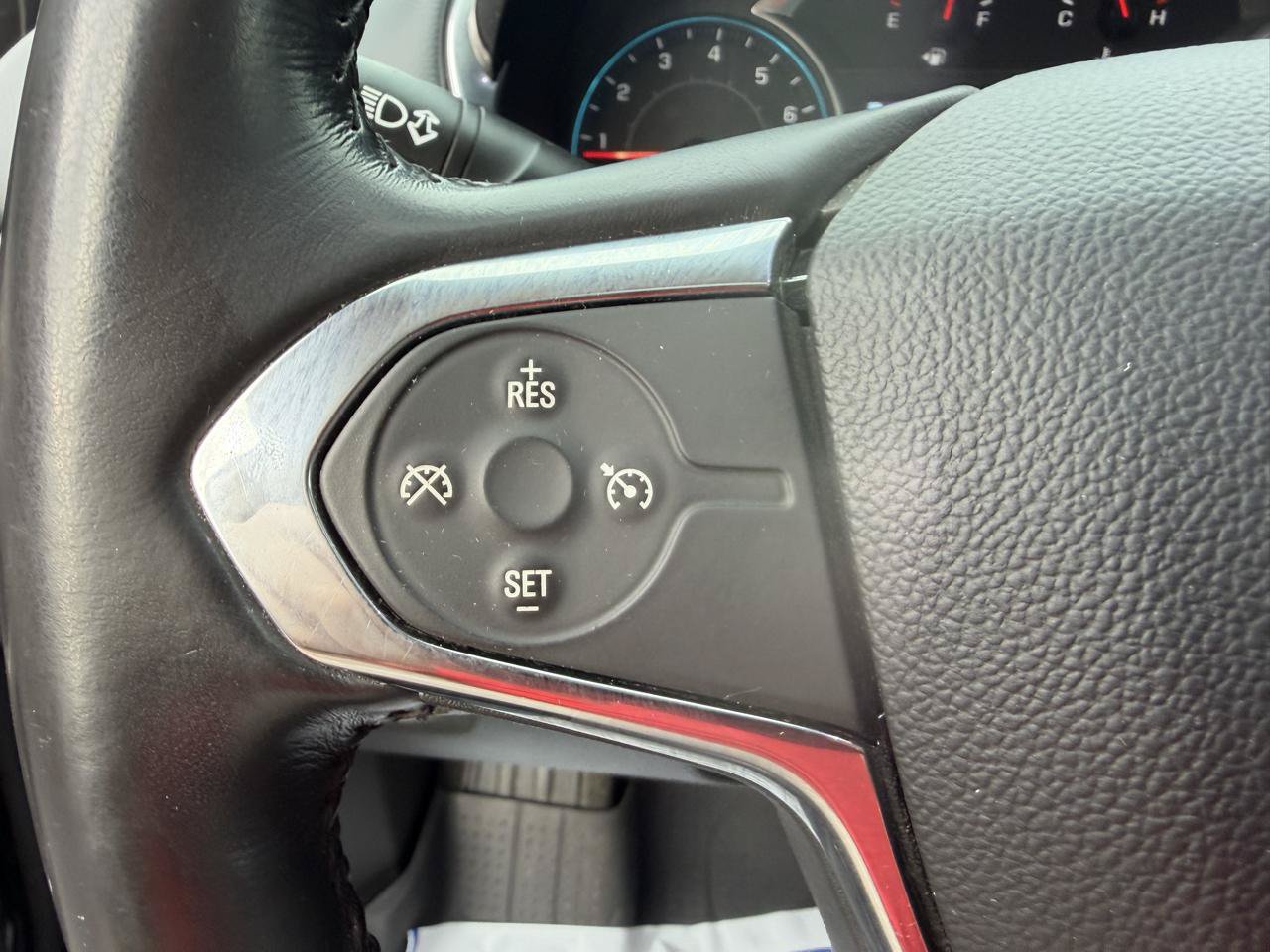 Used 2019 Chevrolet Traverse LT w/ LT Premium Package FWD image 31