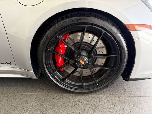 Used 2026 Porsche 911 Carrera 4 GTS w/ Premium Package AWD/4WD image 13