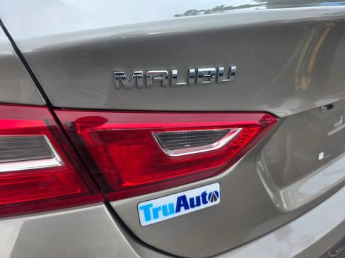 Used 2023 Chevrolet Malibu LT FWD image 40