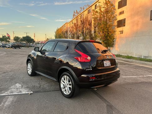 Used 2014 Nissan Juke S image 3