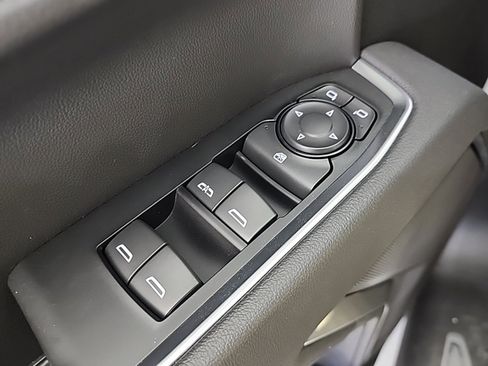 New 2026 Chevrolet Silverado 1500 LT image 33