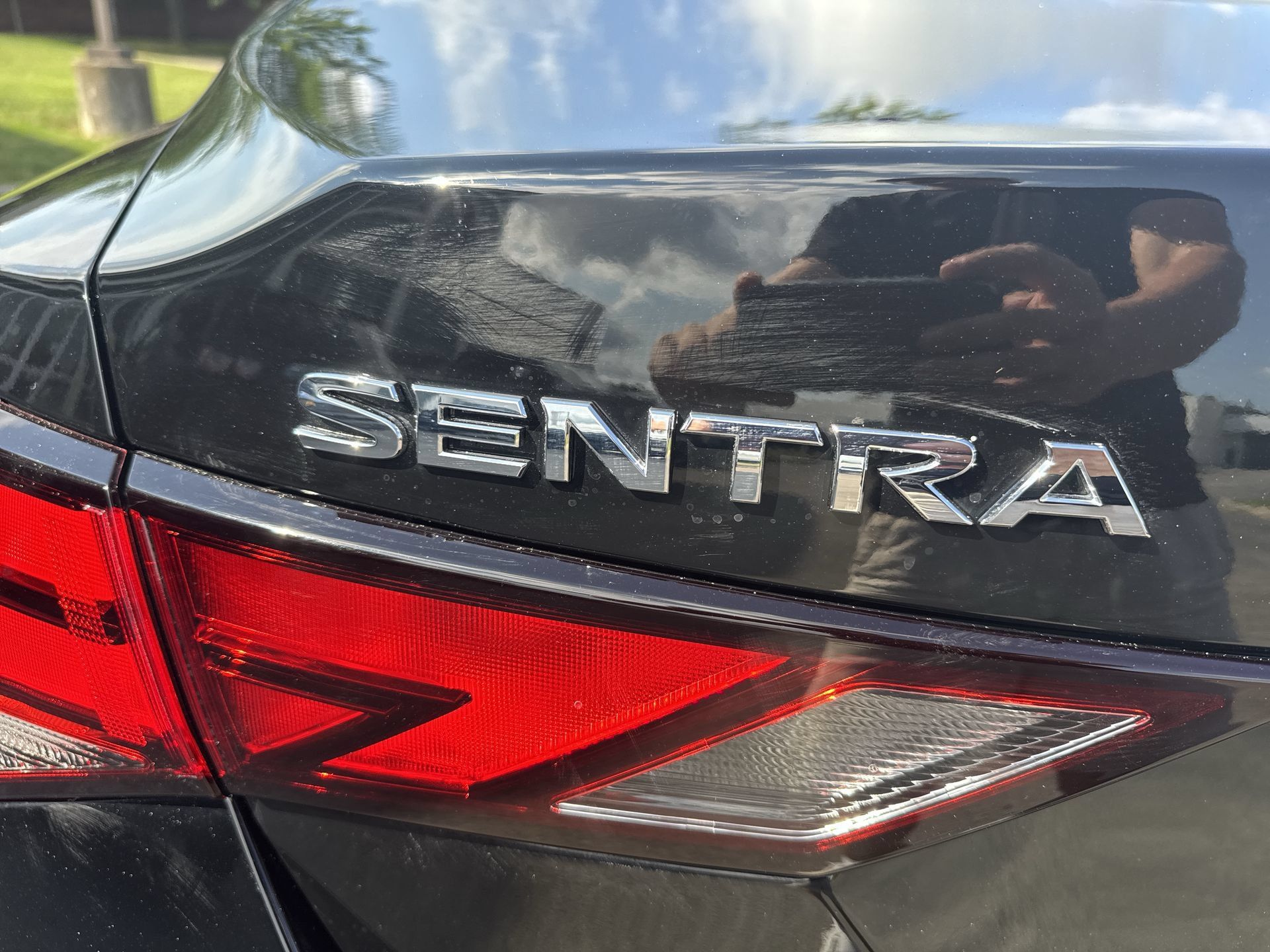 Used 2023 Nissan Sentra SV FWD image 31