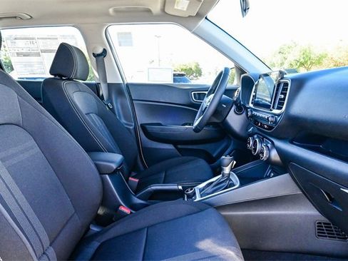 New 2026 Hyundai Venue SEL image 19