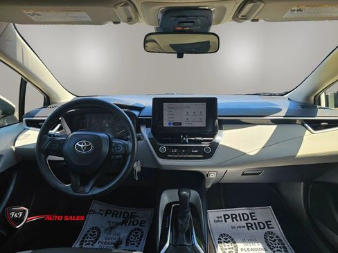 Used 2023 Toyota Corolla LE FWD image 10