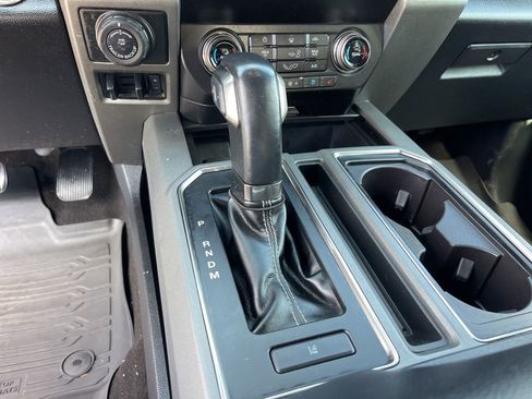 Certified 2019 Ford F150 Raptor w/ Equipment Group 802A Luxury image 15