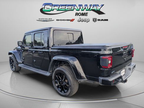 Used 2021 Jeep Gladiator Overland AWD/4WD image 5