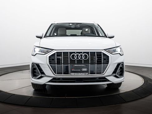 Certified 2023 Audi Q3 2.0T Premium w/ Convenience Package AWD/4WD image 23