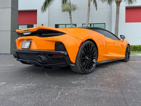 Used 2021 McLaren GT RWD image 20