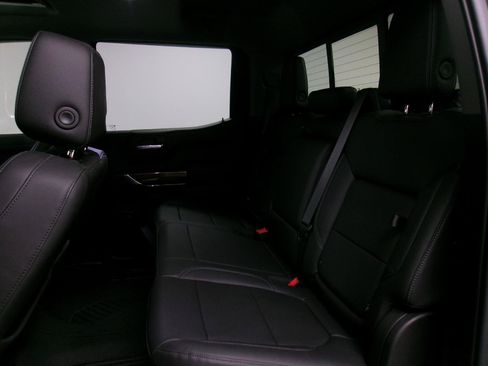 Used 2021 Chevrolet Silverado 1500 LT Trail Boss w/ Convenience Package II AWD/4WD image 10