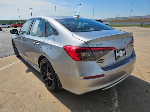 Used 2022 Honda Civic Sport image 5