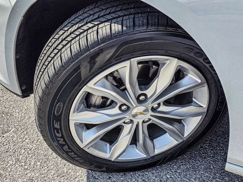 Used 2025 Chevrolet Malibu LT FWD image 10
