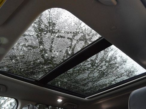 Used 2025 Honda Pilot Elite image 27