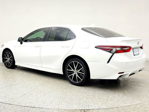 Used 2024 Toyota Camry SE w/ Convenience Package image 7