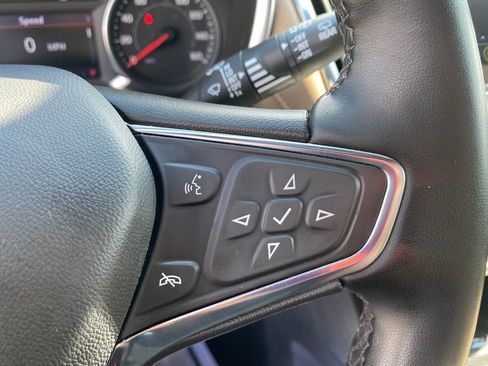 Used 2023 Chevrolet Equinox Premier image 27