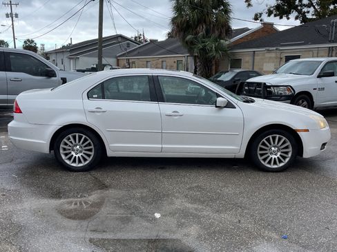 Used 2009 Mercury Milan Premier image 4