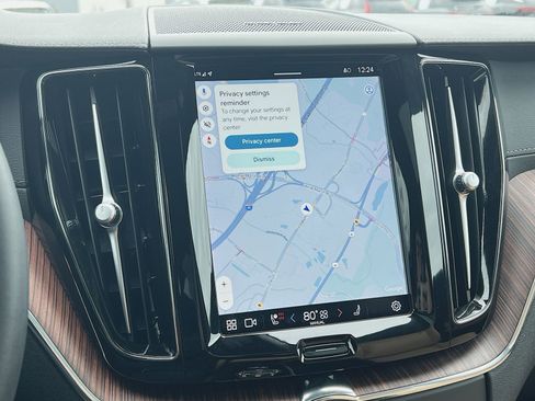 Certified 2023 Volvo XC60 B5 Ultimate image 20