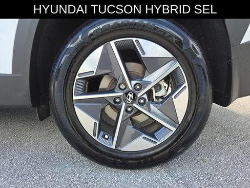 Used 2025 Hyundai Tucson SEL AWD/4WD image 16