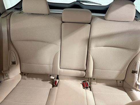 Used 2019 Subaru Outback 2.5i Premium image 26