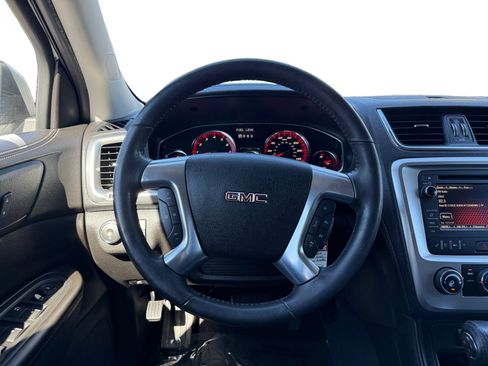 Used 2016 GMC Acadia SLE image 12