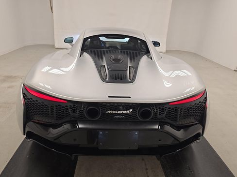 Used 2023 McLaren Artura RWD image 6