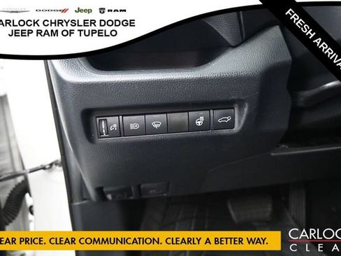 Used 2019 Toyota RAV4 XLE Premium w/ Cold Weather Package FWD image 18