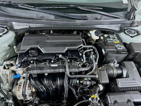 Used 2025 Kia K4 LXS image 31