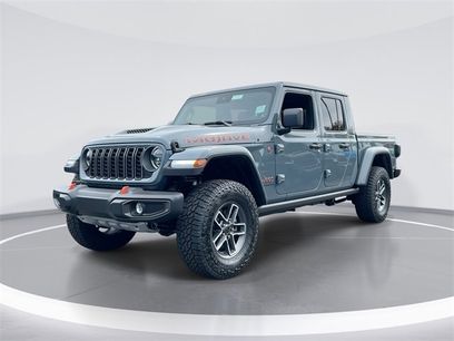 New 2025 Jeep Gladiator Mojave w/ Convenience Group