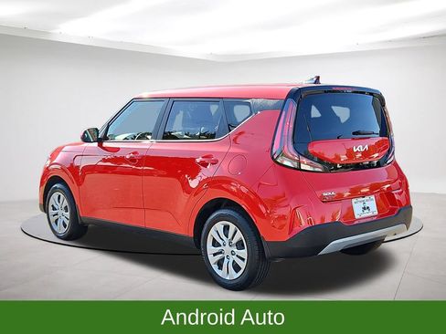 Used 2025 Kia Soul LX FWD image 5