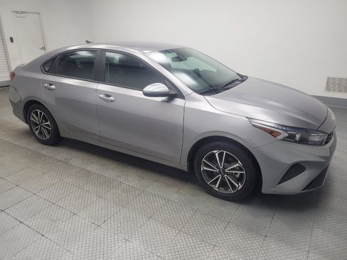 Used 2023 Kia Forte LXS FWD image 11