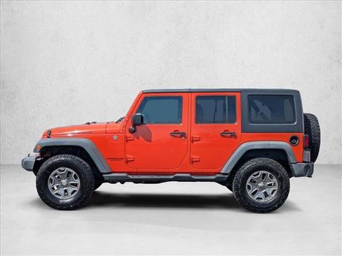Used 2015 Jeep Wrangler Unlimited Rubicon w/ Connectivity Group AWD/4WD image 9