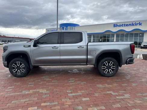 Used 2025 GMC Sierra 1500 AT4 w/ AT4 Preferred Package AWD/4WD image 3