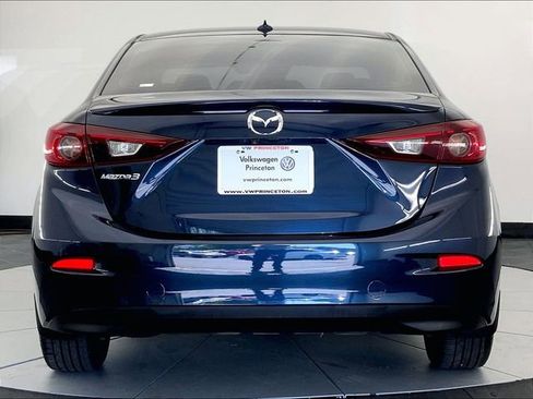 Used 2018 MAZDA MAZDA3 Touring FWD image 6