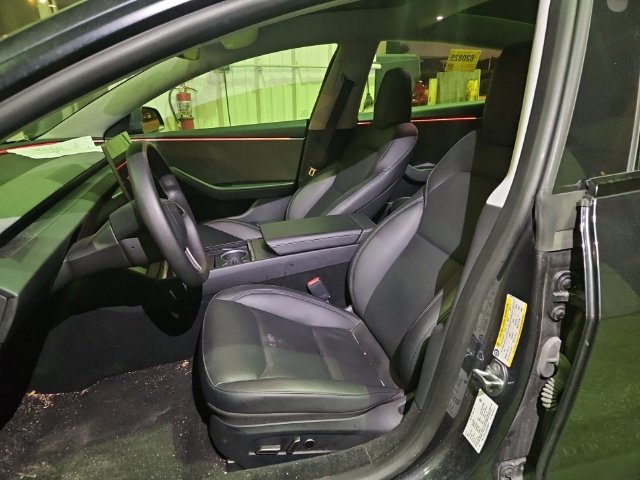 Used 2025 Tesla Model 3 Long Range RWD image 4