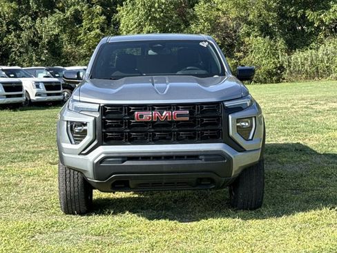 New 2026 GMC Canyon Elevation w/ LPO, Black Badging Package AWD/4WD image 13