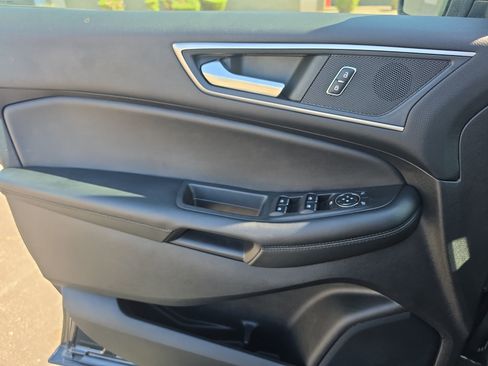Used 2022 Ford Edge SEL AWD/4WD image 12