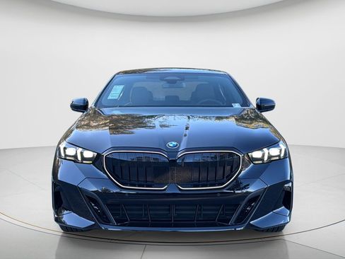 Used 2026 BMW 530i xDrive w/ M Sport Package image 43