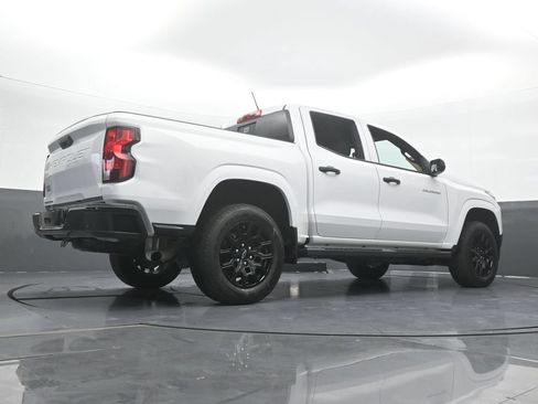 Used 2025 Chevrolet Colorado W/T w/ WT Custom Package RWD image 57