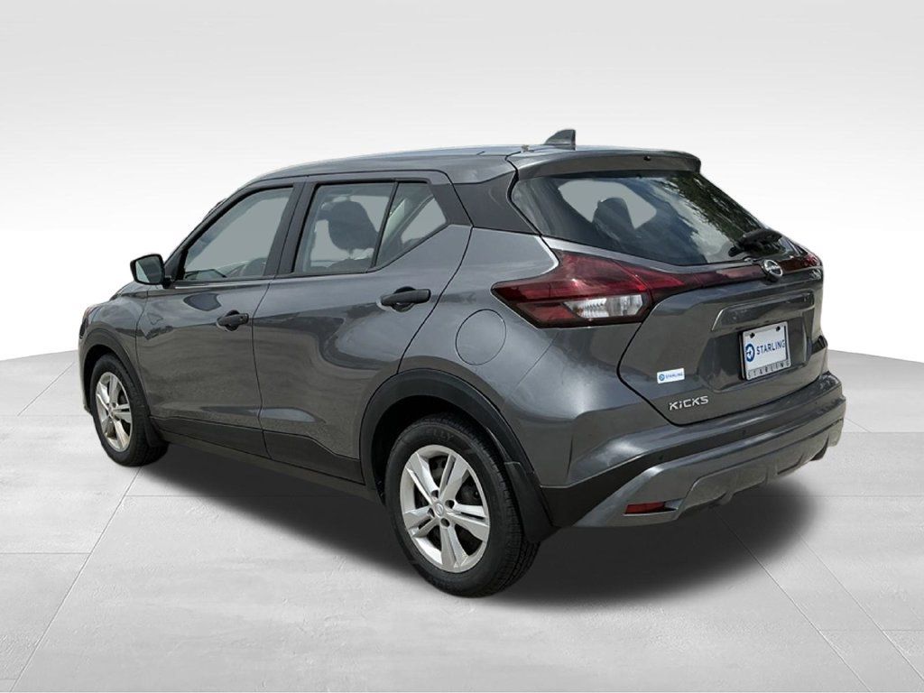Used 2023 Nissan Kicks S FWD image 6