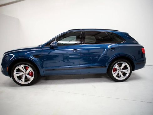 Used 2019 Bentley Bentayga image 4